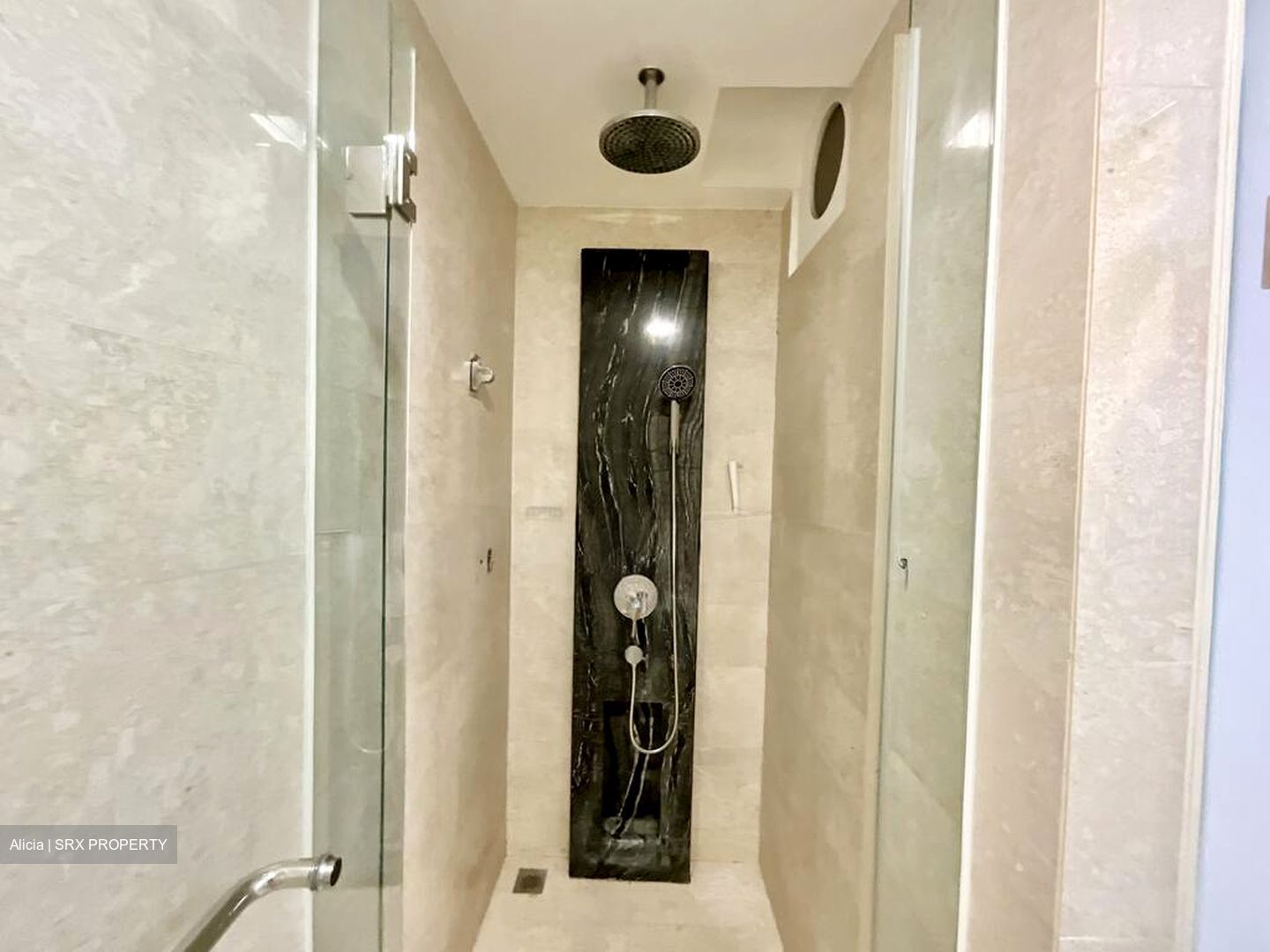 Nin Residence (D13), Apartment #523683521